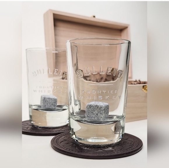 Bulleit Bourbon Frontier Whiskey Embossed Oval Rocks Glasses - Made in Italy - Picture 1 of 5